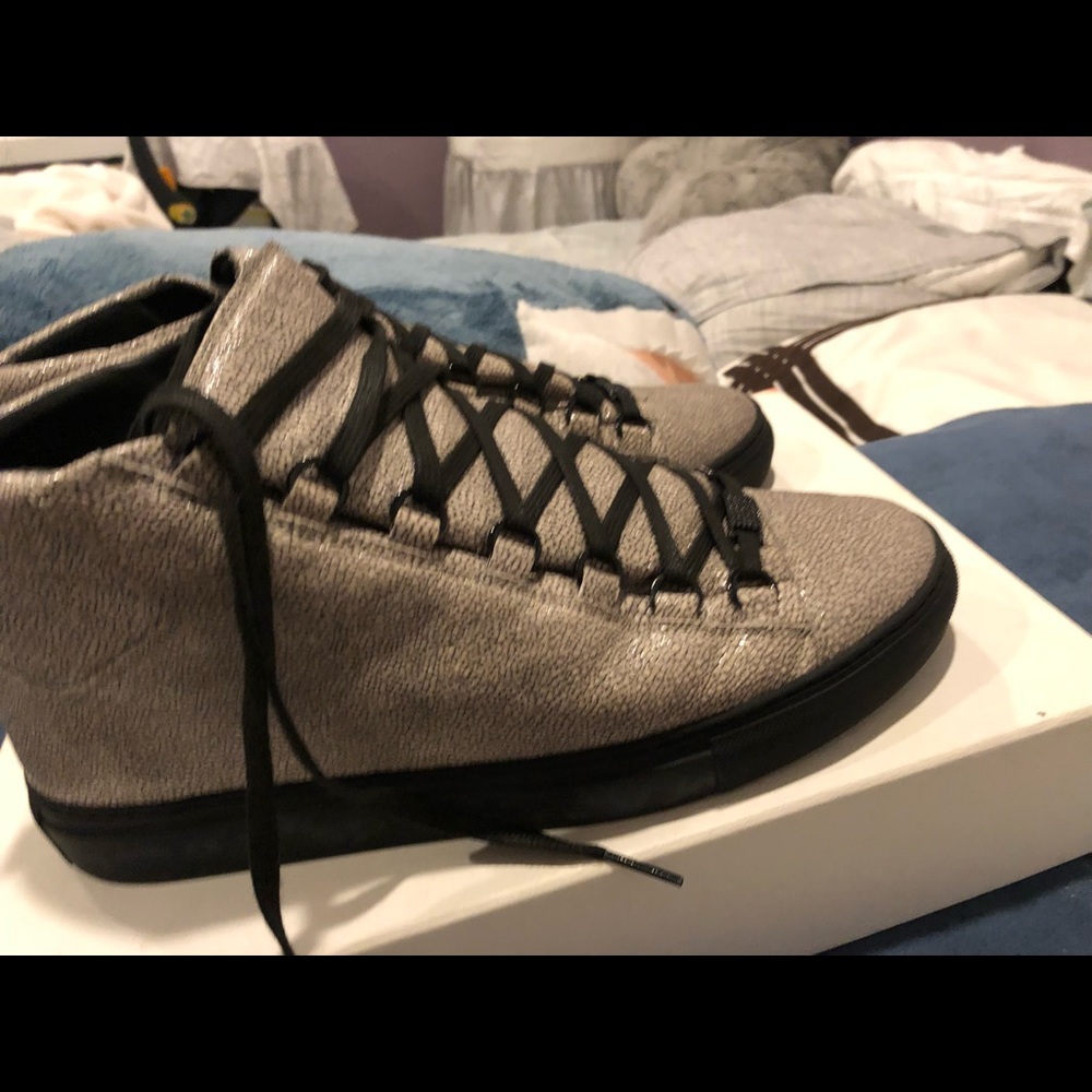 Balenciaga Arenas Sting Ray size UK42 (US10-US10.5